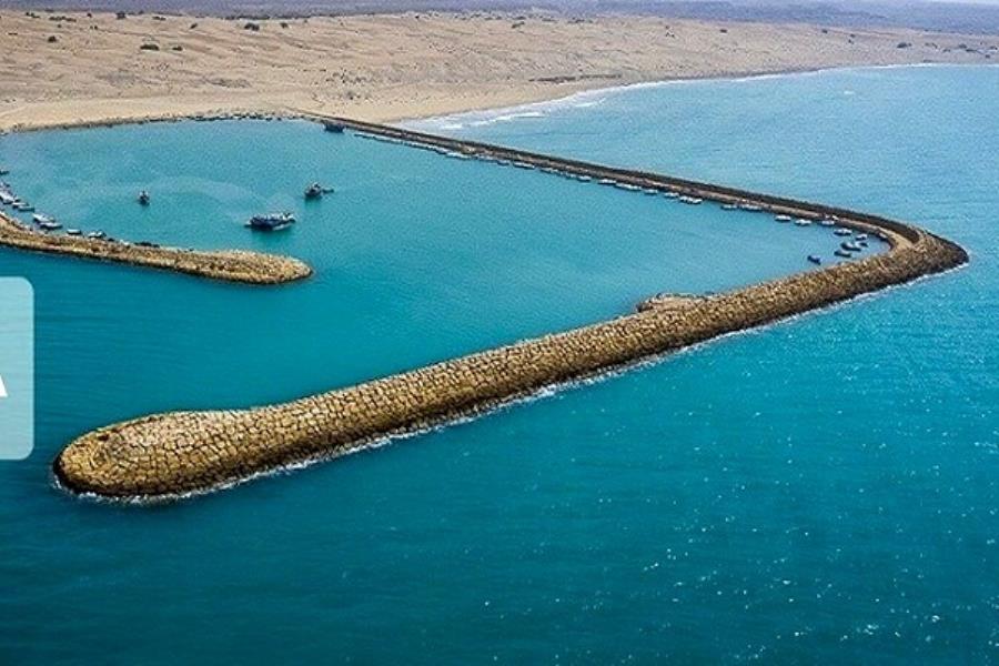 دریادار ایرانی: صنایع کشتی‌سازی و شیلات در سواحل مکران ایجاد می‌شود